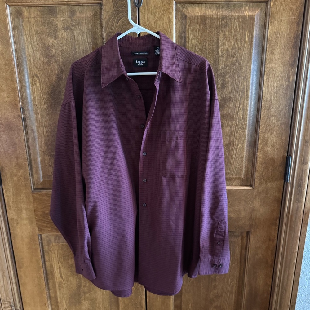 Haggar "Luxury Microfiber" Deep Burgundy Shirt - Men's Size XLT